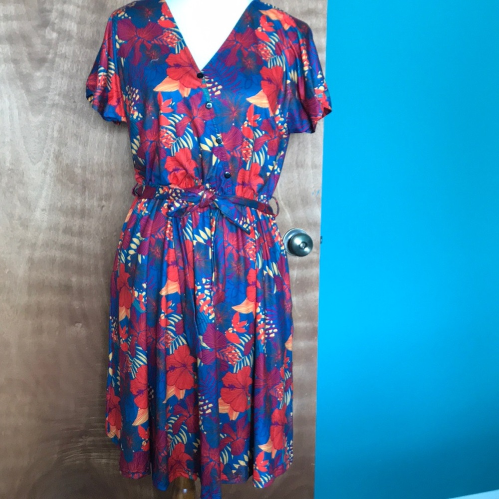Floral faux wrap top dress NWT
